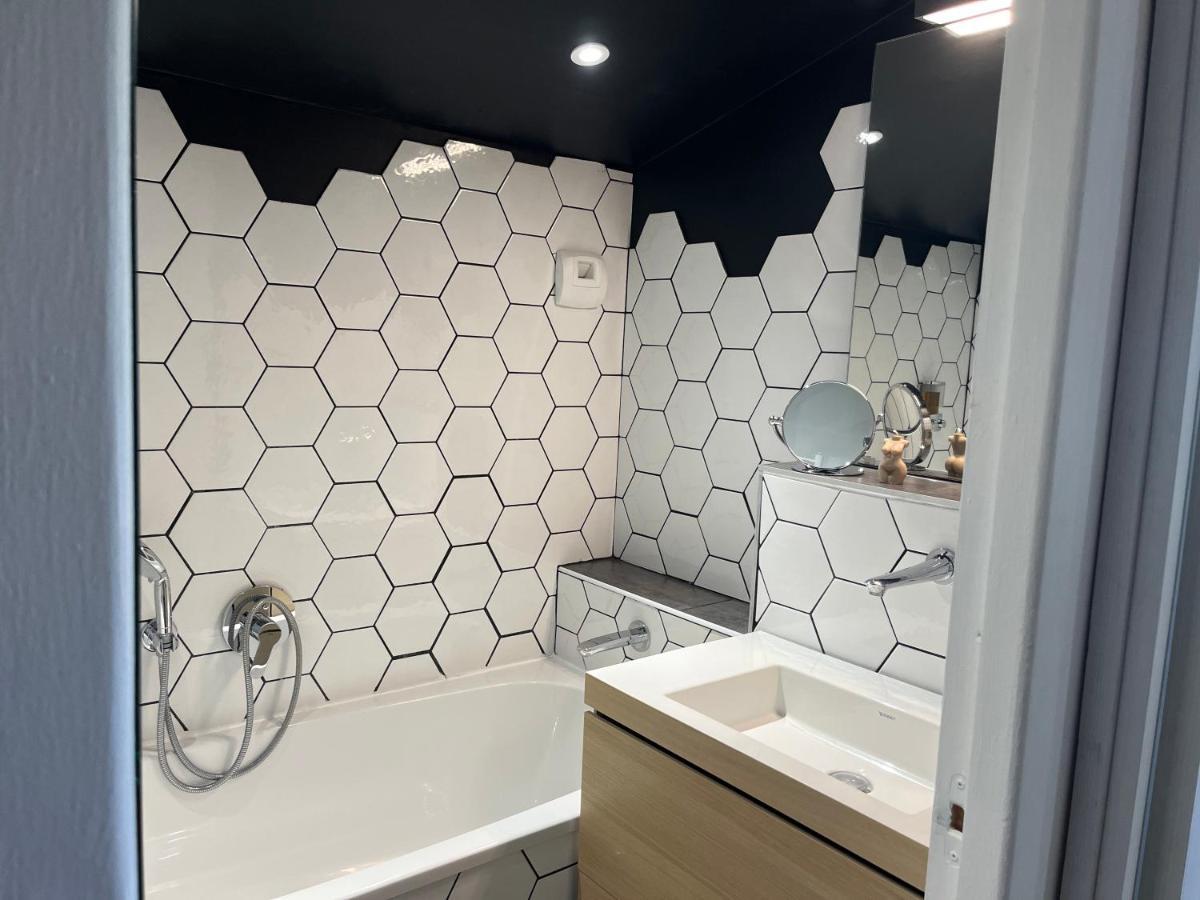 Gite De Charme 5 Etoiles Pour Couple Avec Sauna Et Jacuzzi Exterieurs Privatifs Peaugres Bagian luar foto